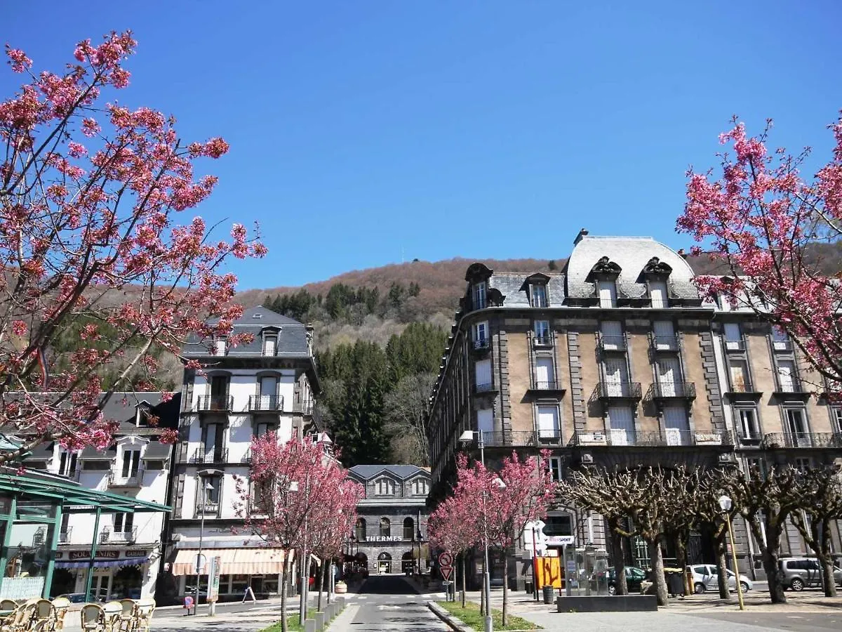 Apartment Mont-Dore T2 Avec Terrasse, Parking, Et Cuisine Equipee - Fr-1-608-146 France